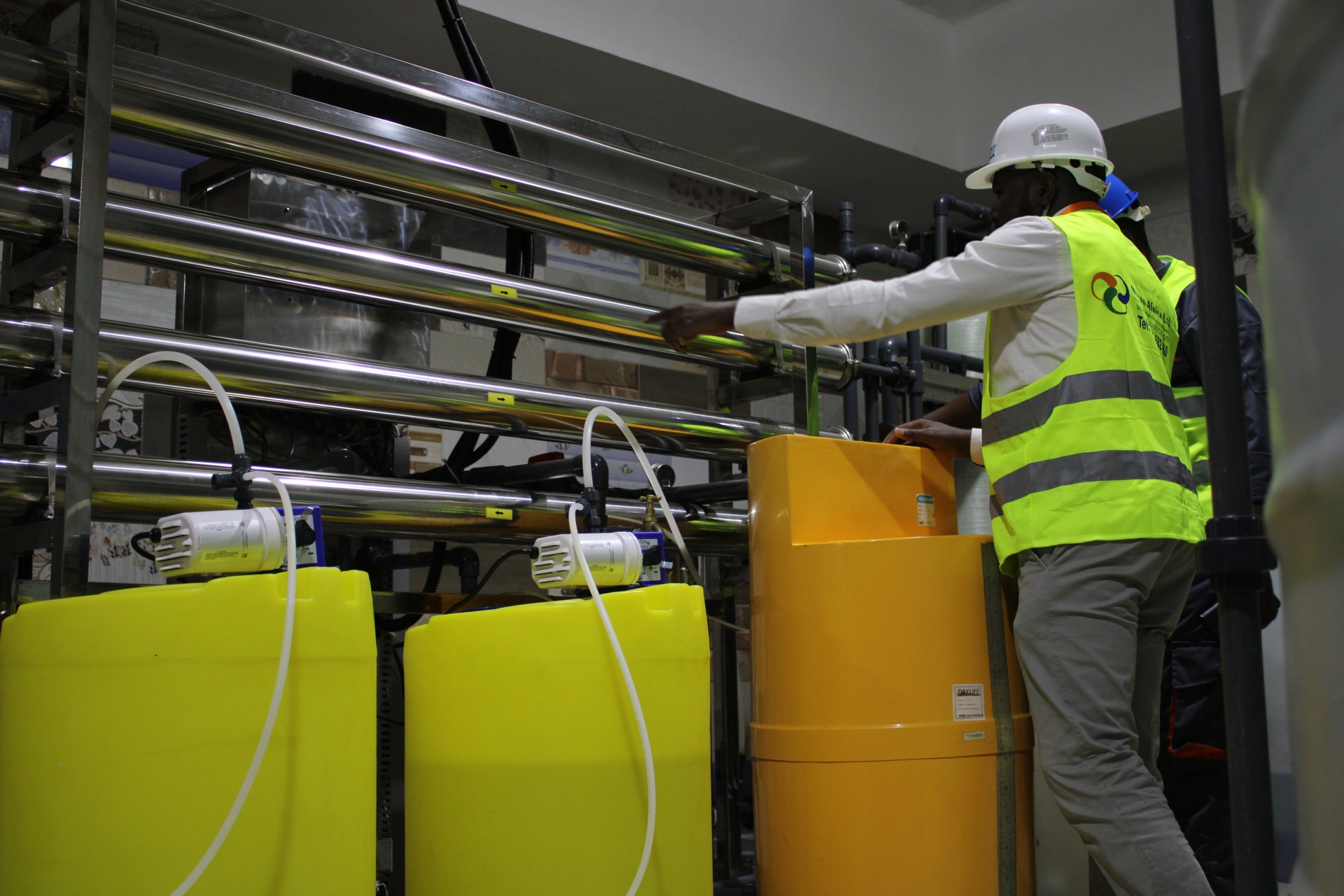 LEMAC Commercial Reverse Osmosis Water Treatment System site image 2